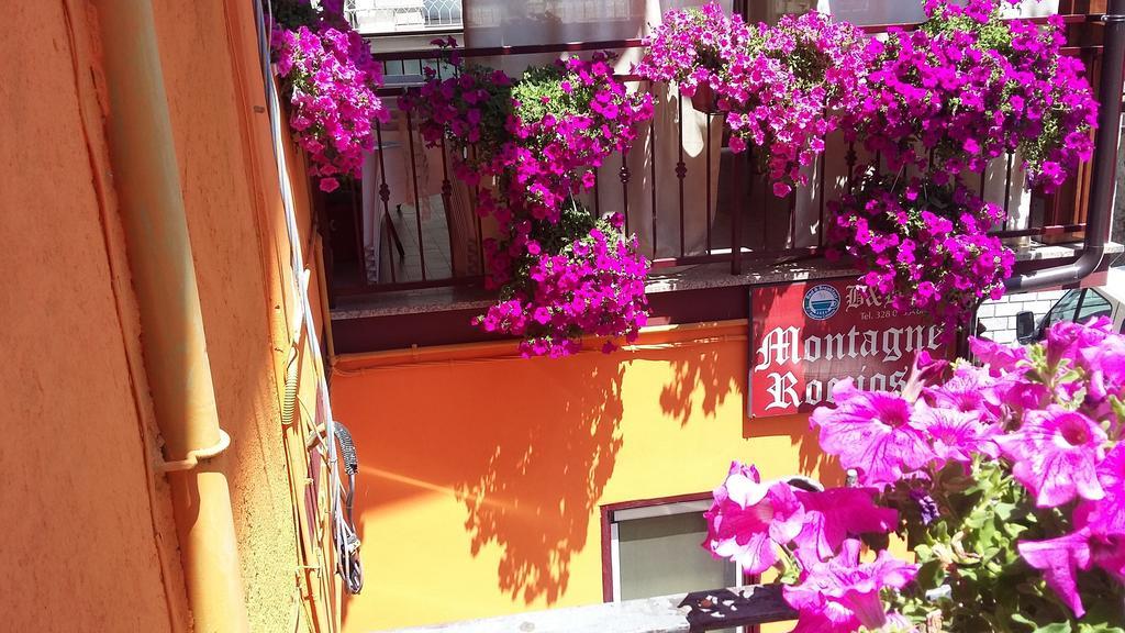 Montagne Rocciose Bed and Breakfast Frascineto Buitenkant foto